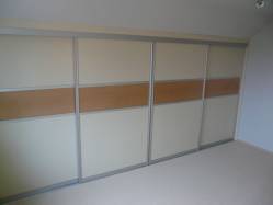 9999-kleiderschrank03-1.jpg